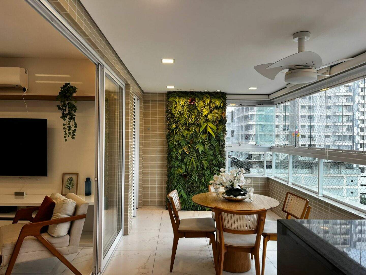 Apartamento à venda no Canto do Forte: 