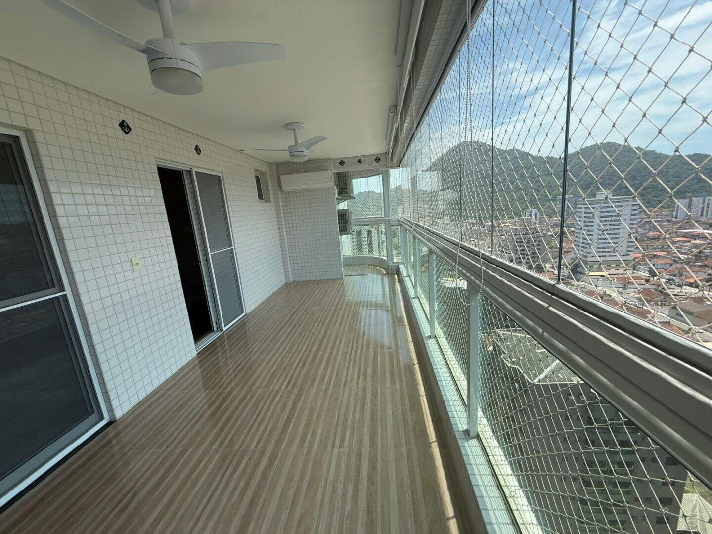 Apartamento à venda no Canto do Forte: 