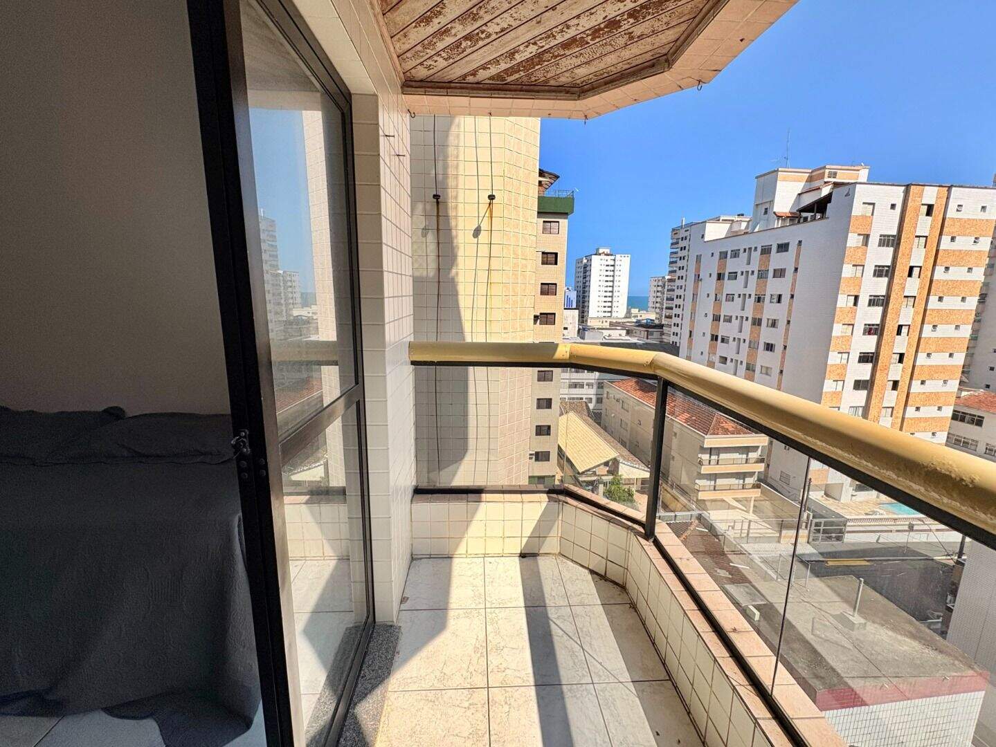 Apartamento à venda no Tupi: 
