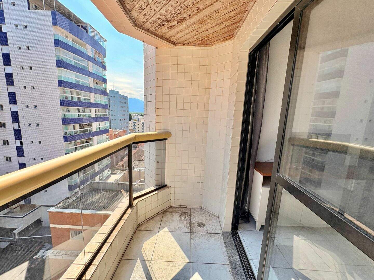 Apartamento à venda no Tupi: 