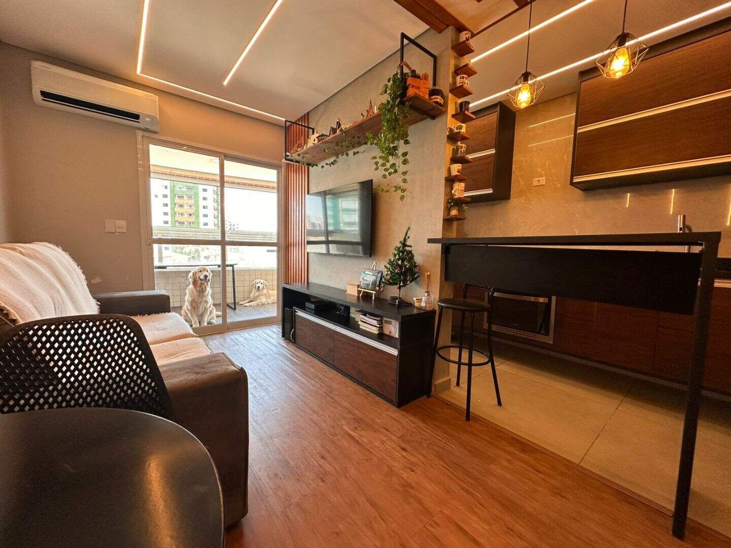 Apartamento à venda no Tupi: 
