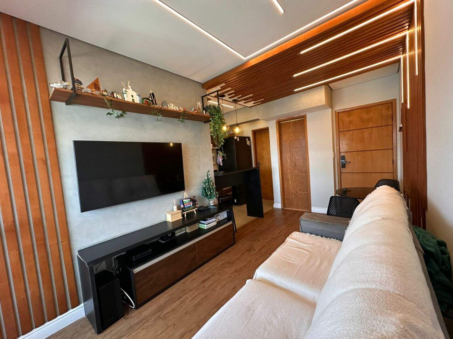 Apartamento à venda no Tupi: 