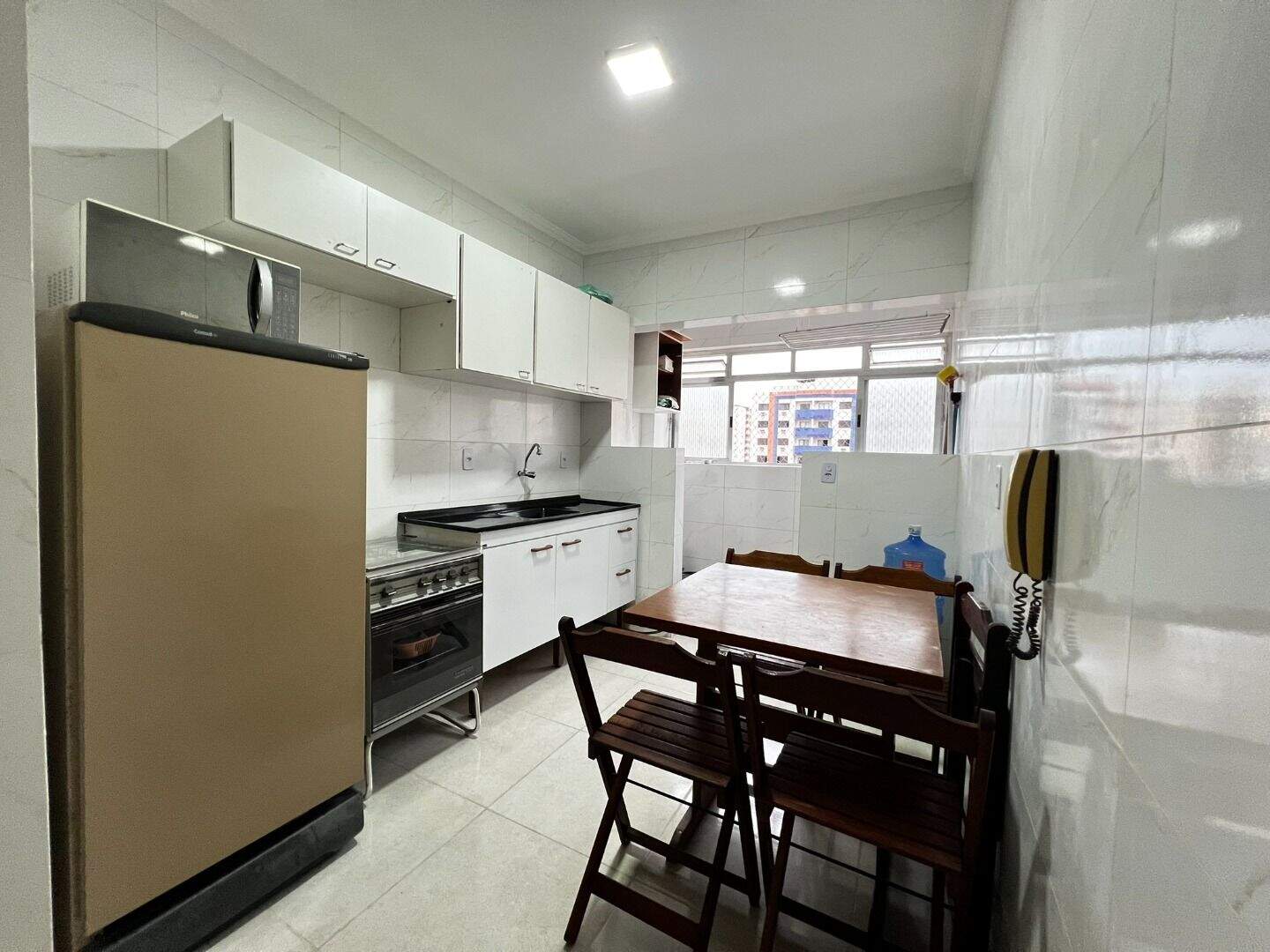 Apartamento à venda no Tupi: 