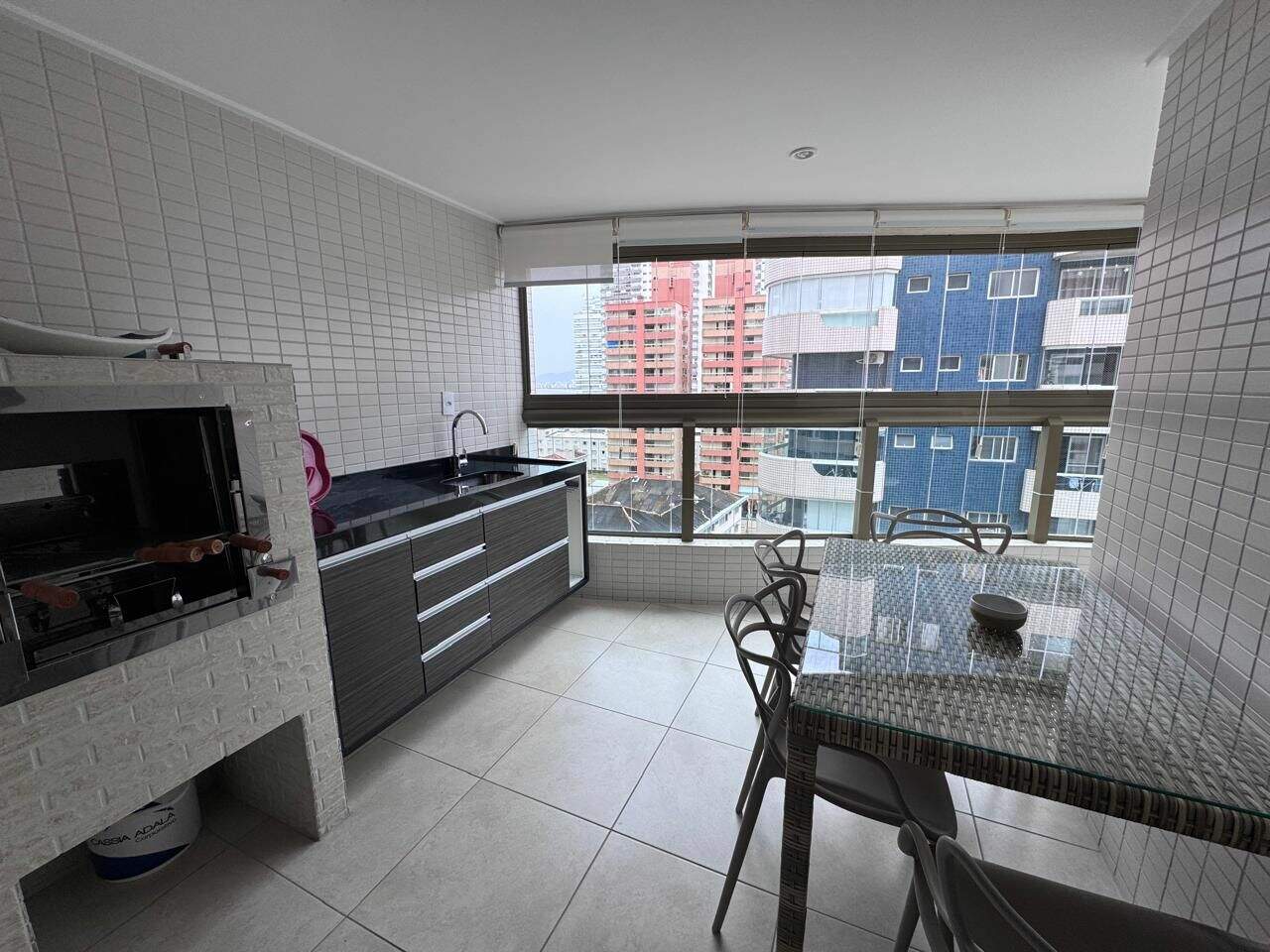 Apartamento à venda no Canto do Forte: 