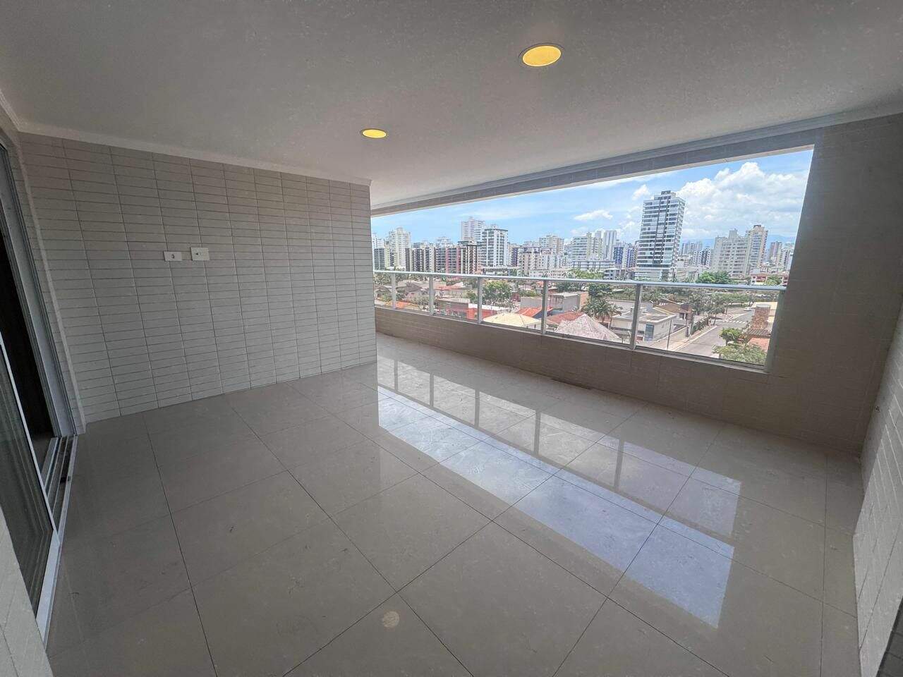 Apartamento à venda no Canto do Forte: 