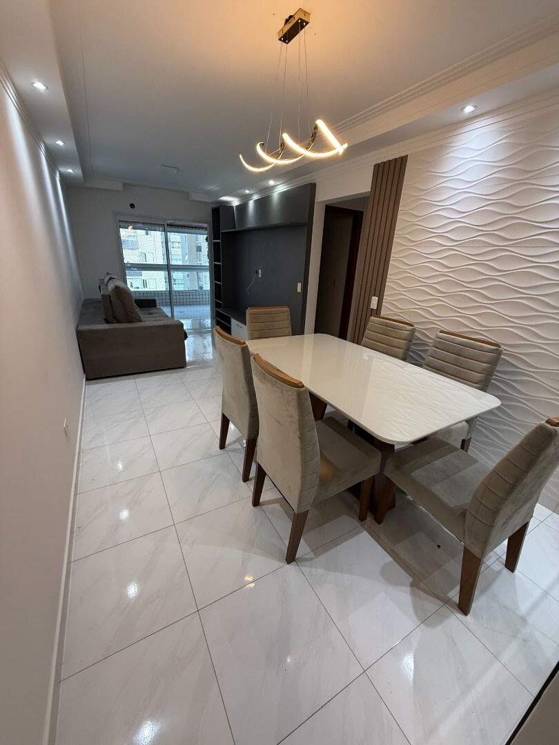 Apartamento à venda no Canto do Forte: 