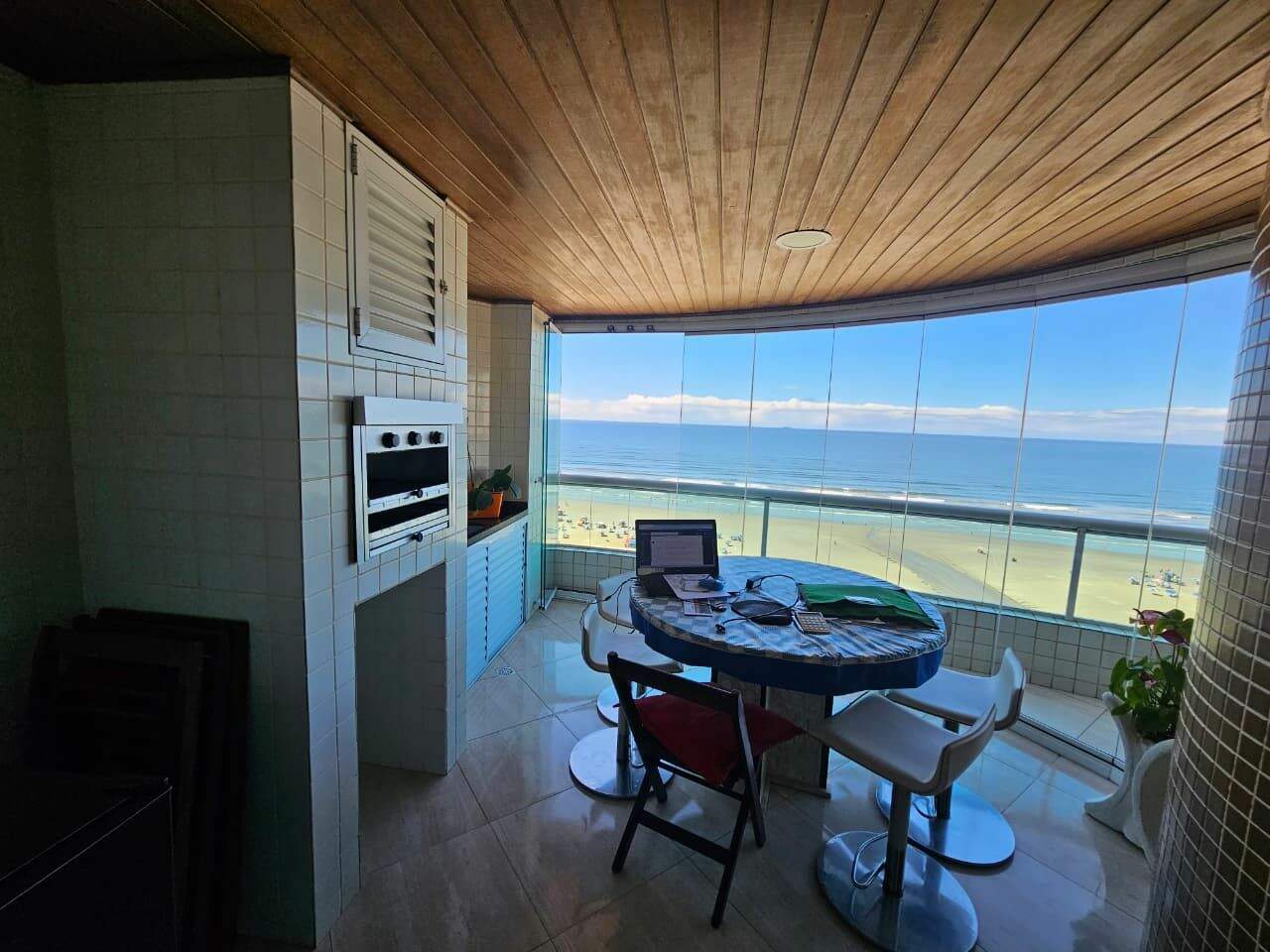 Apartamento à venda no Guilhermina: 