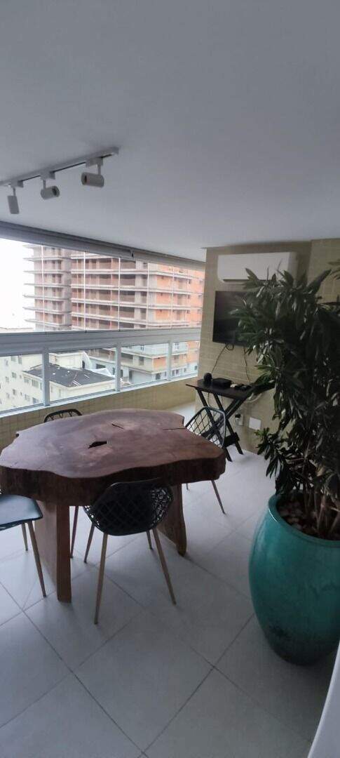 Apartamento à venda no Canto do Forte: 