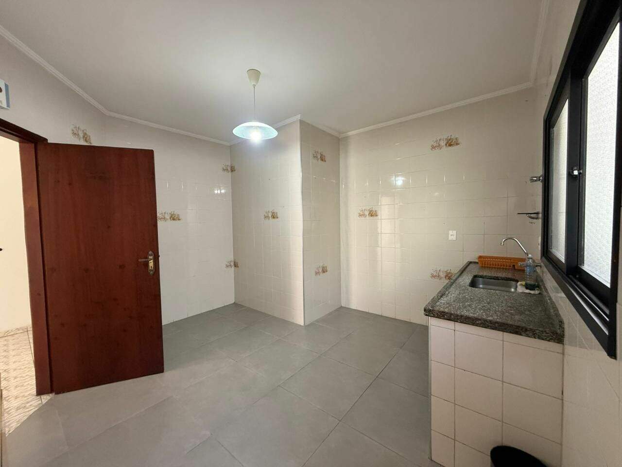 Apartamento à venda no Ocian: 