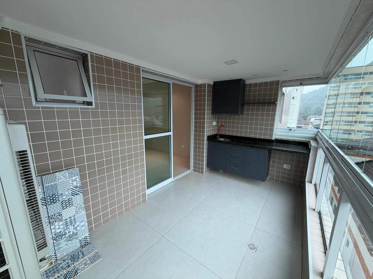 Apartamento à venda no Canto do Forte: 
