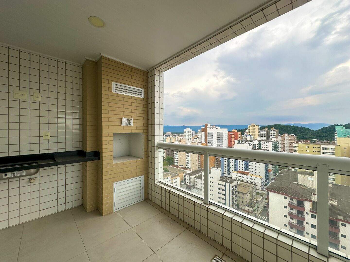 Apartamento à venda no Canto do Forte: 