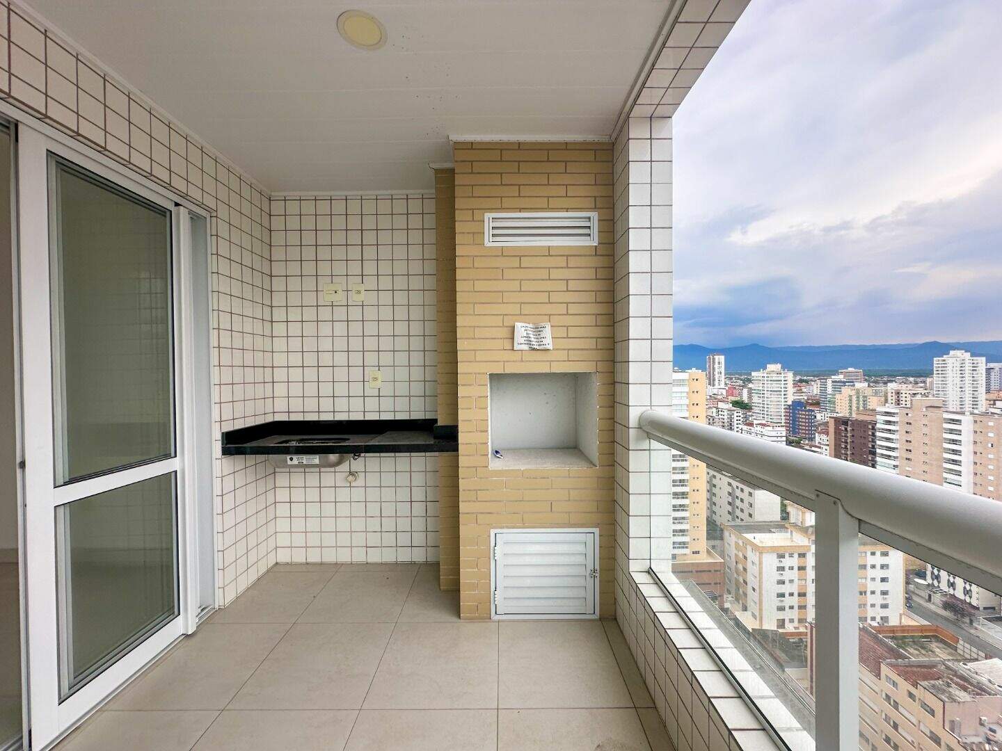 Apartamento à venda no Canto do Forte: 