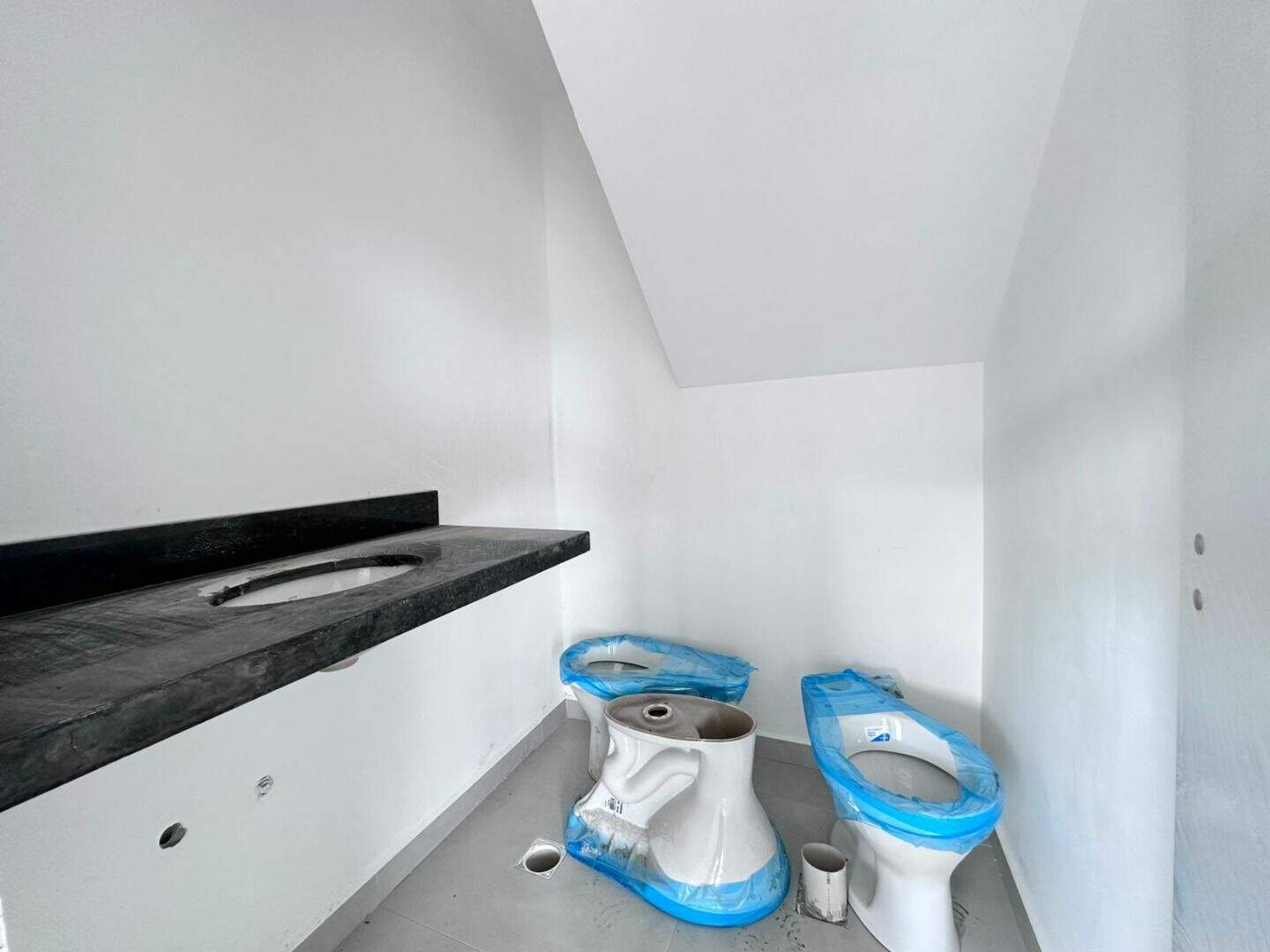 Apartamento Duplex à venda no Canto do Forte: 