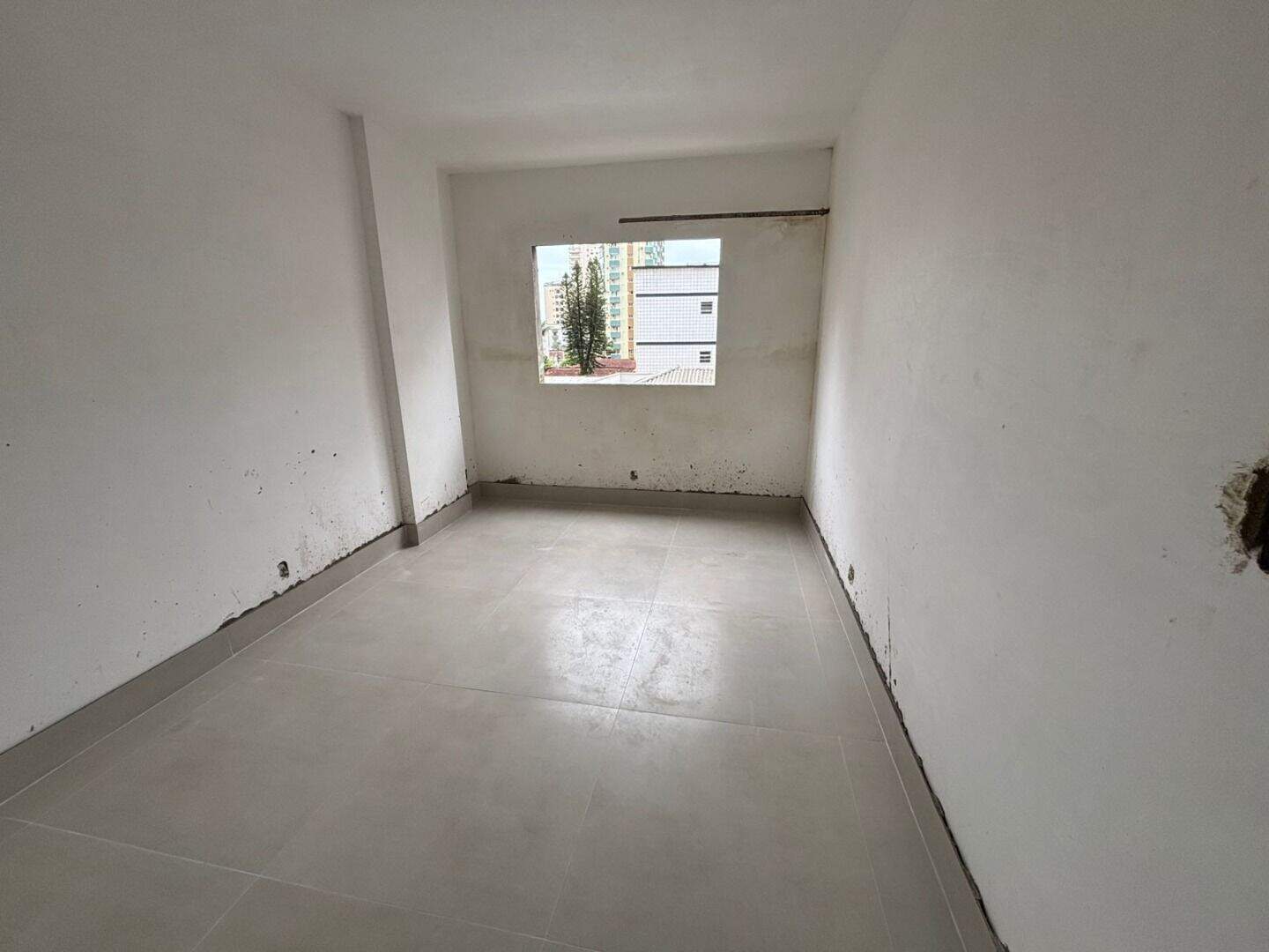 Apartamento à venda no Tupi: 