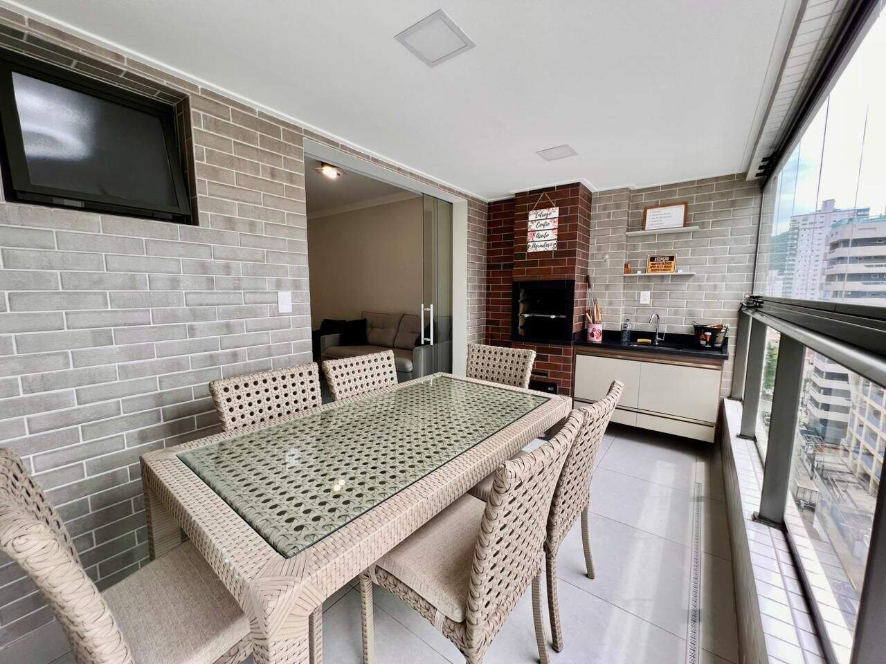 Apartamento à venda no Canto do Forte: 