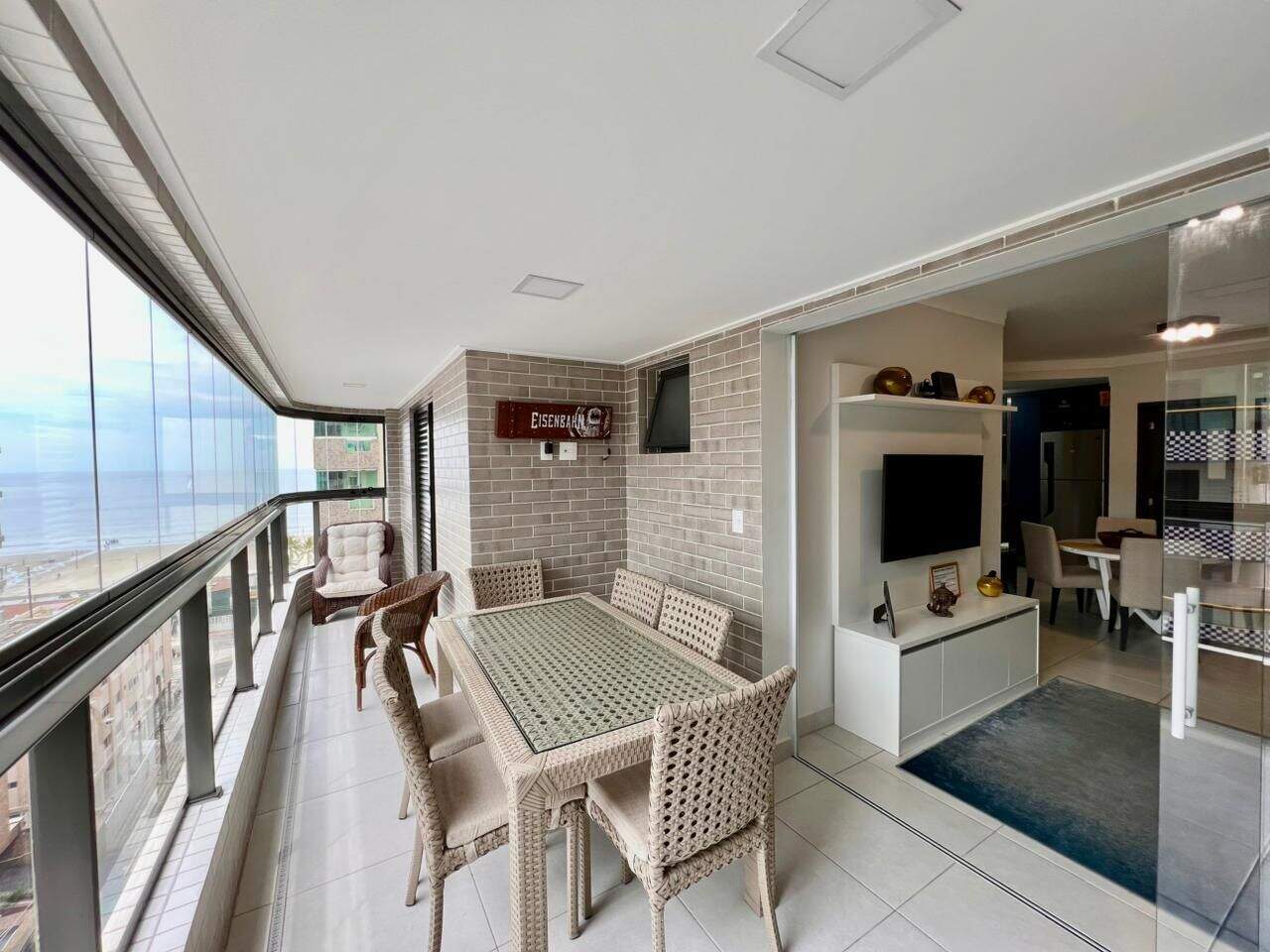Apartamento à venda no Canto do Forte: 