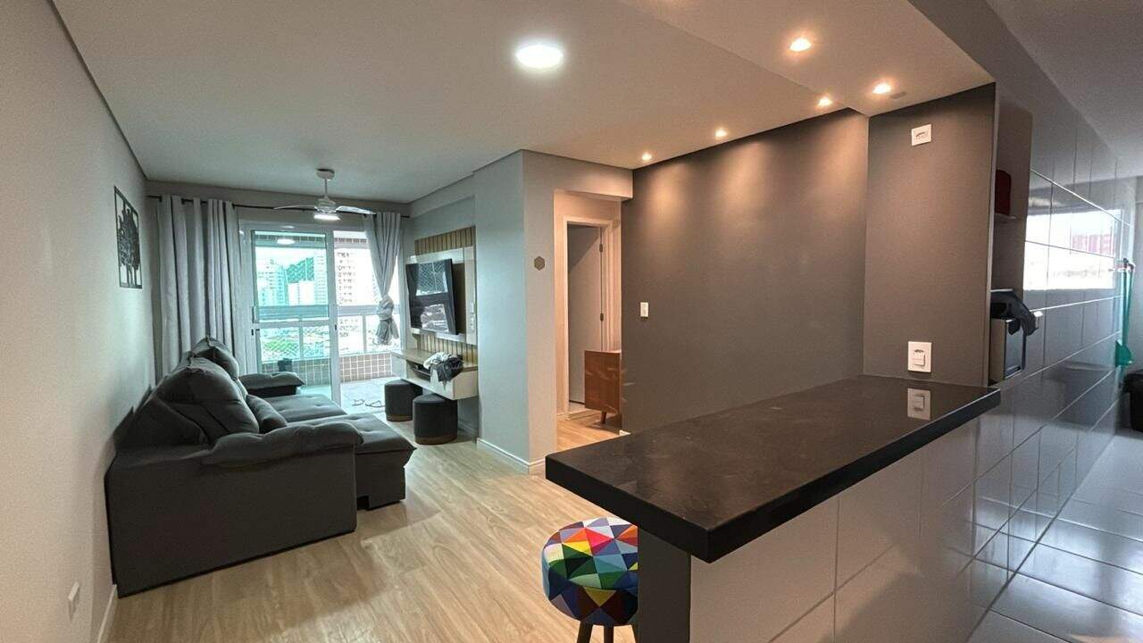 Apartamento à venda no Canto do Forte: 