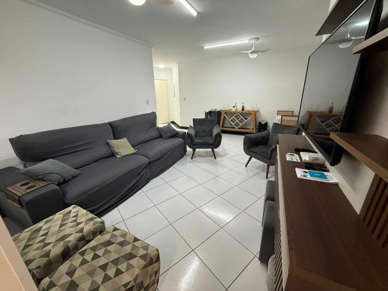 Apartamento à venda no Tupi: 