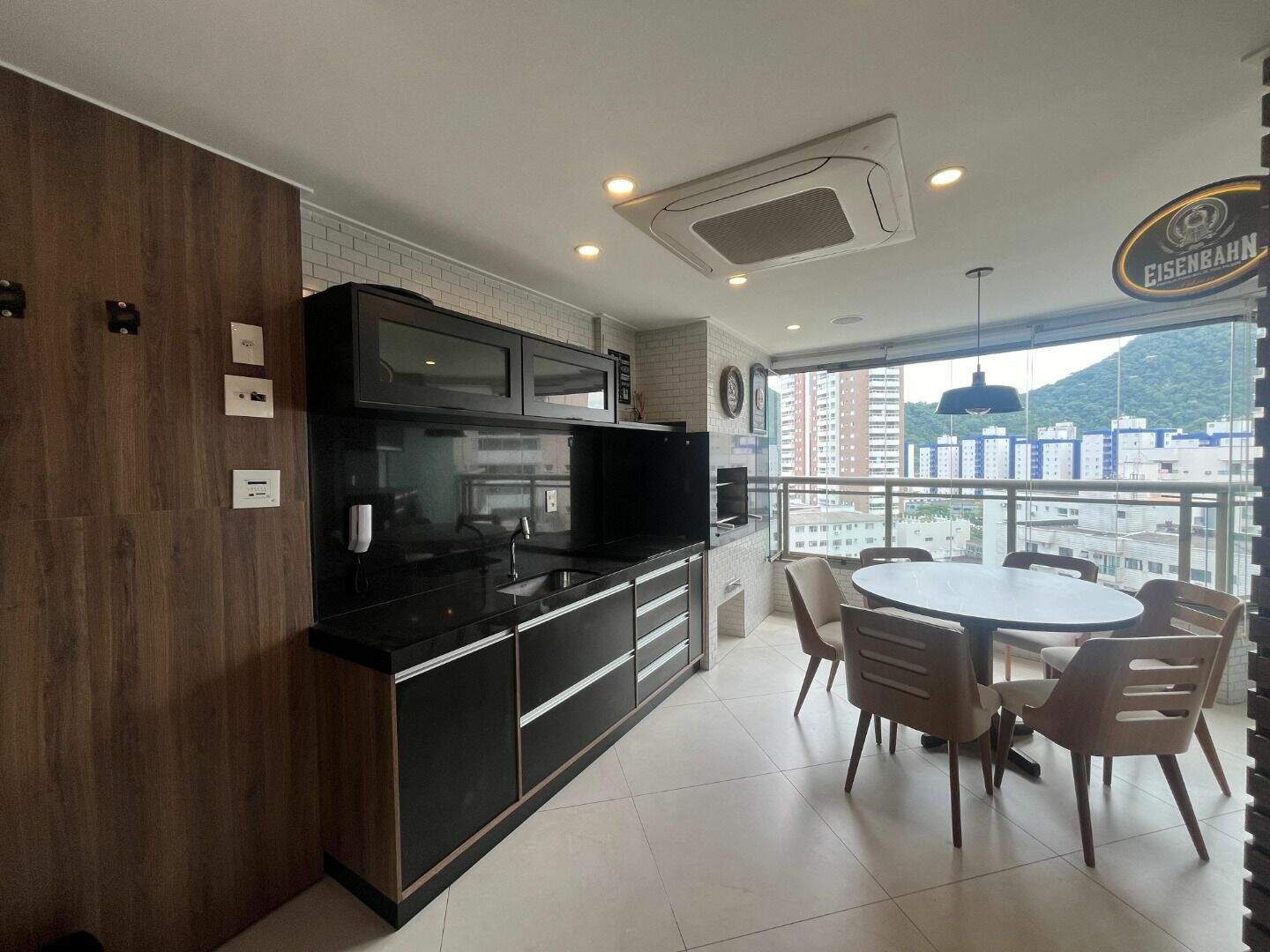 Apartamento à venda no Canto do Forte: 
