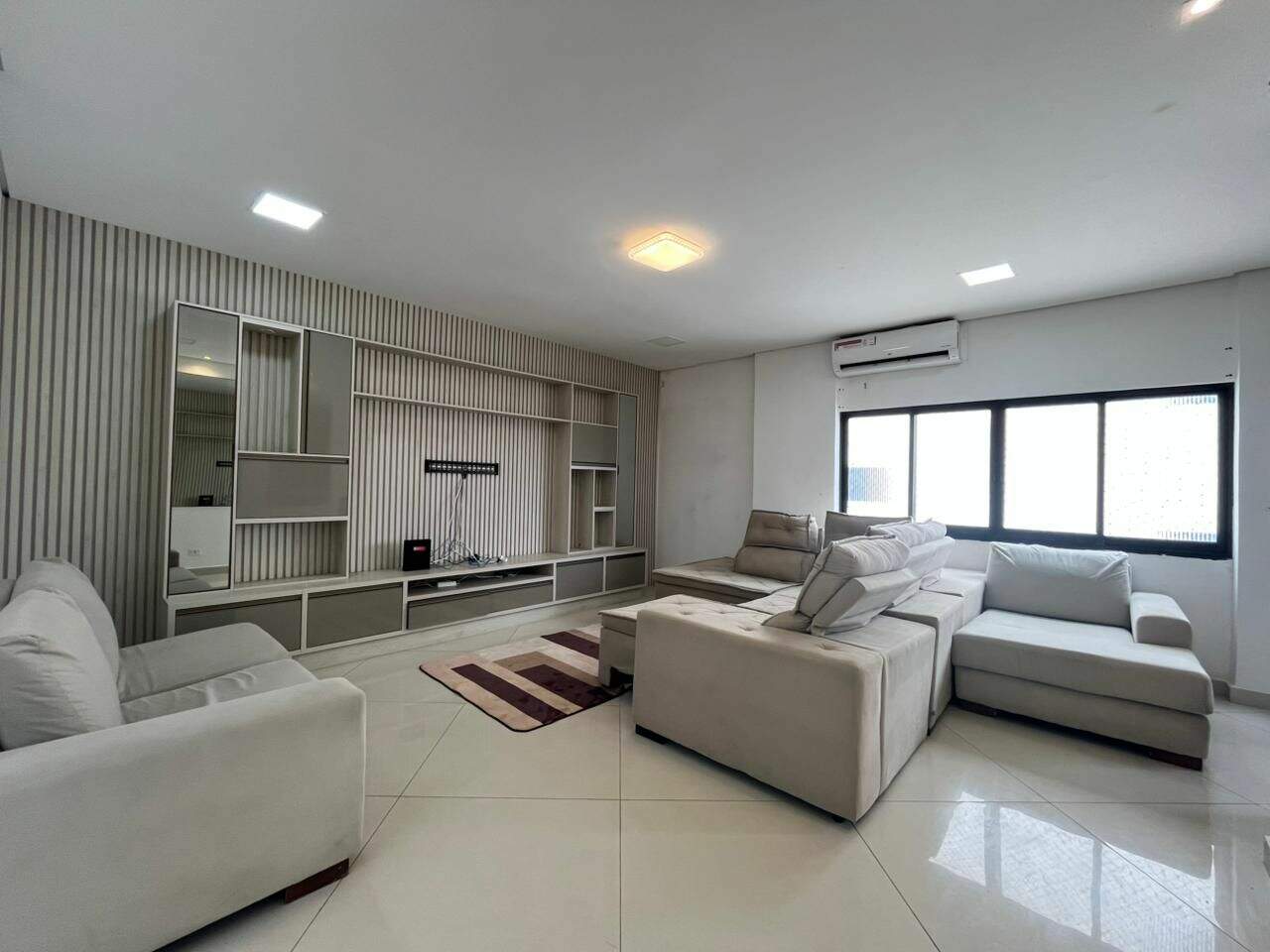 Apartamento à venda no Tupi: 