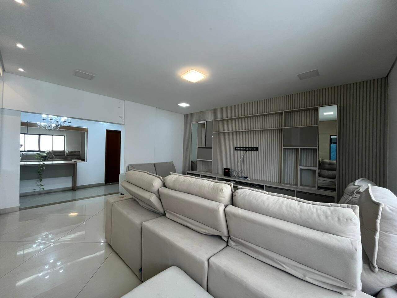 Apartamento à venda no Tupi: 