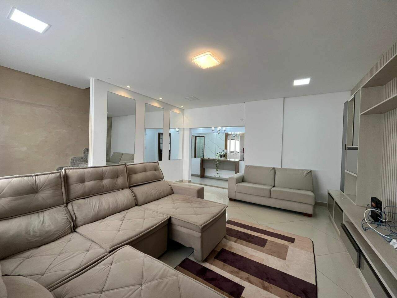 Apartamento à venda no Tupi: 