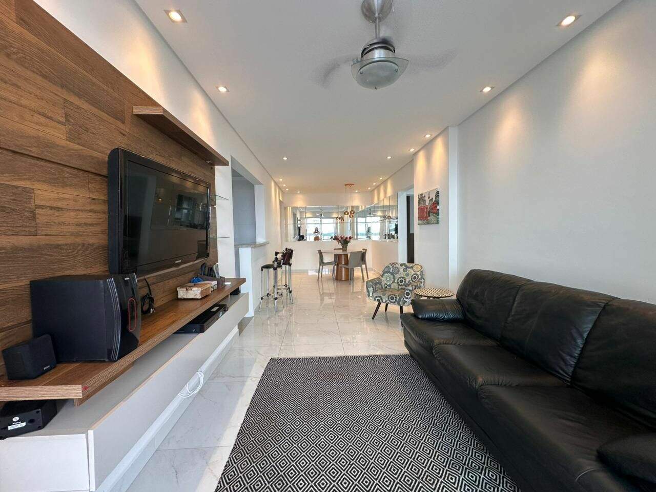 Apartamento à venda no Tupi: 