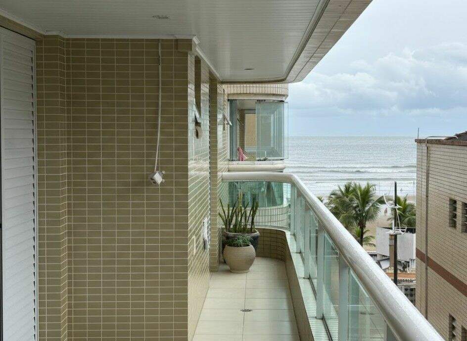 Apartamento à venda no Canto do Forte: 