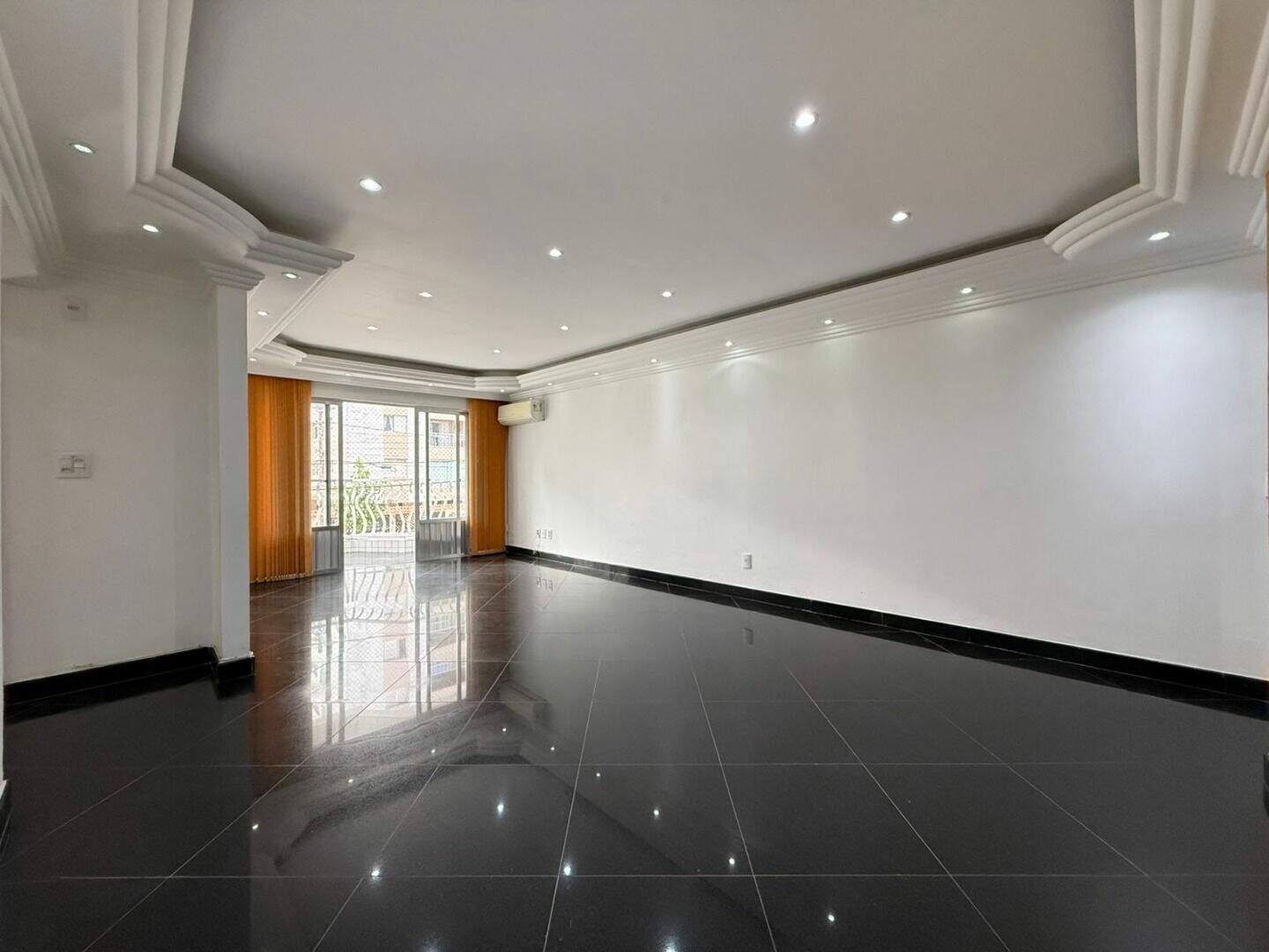 Apartamento à venda no Canto do Forte: 
