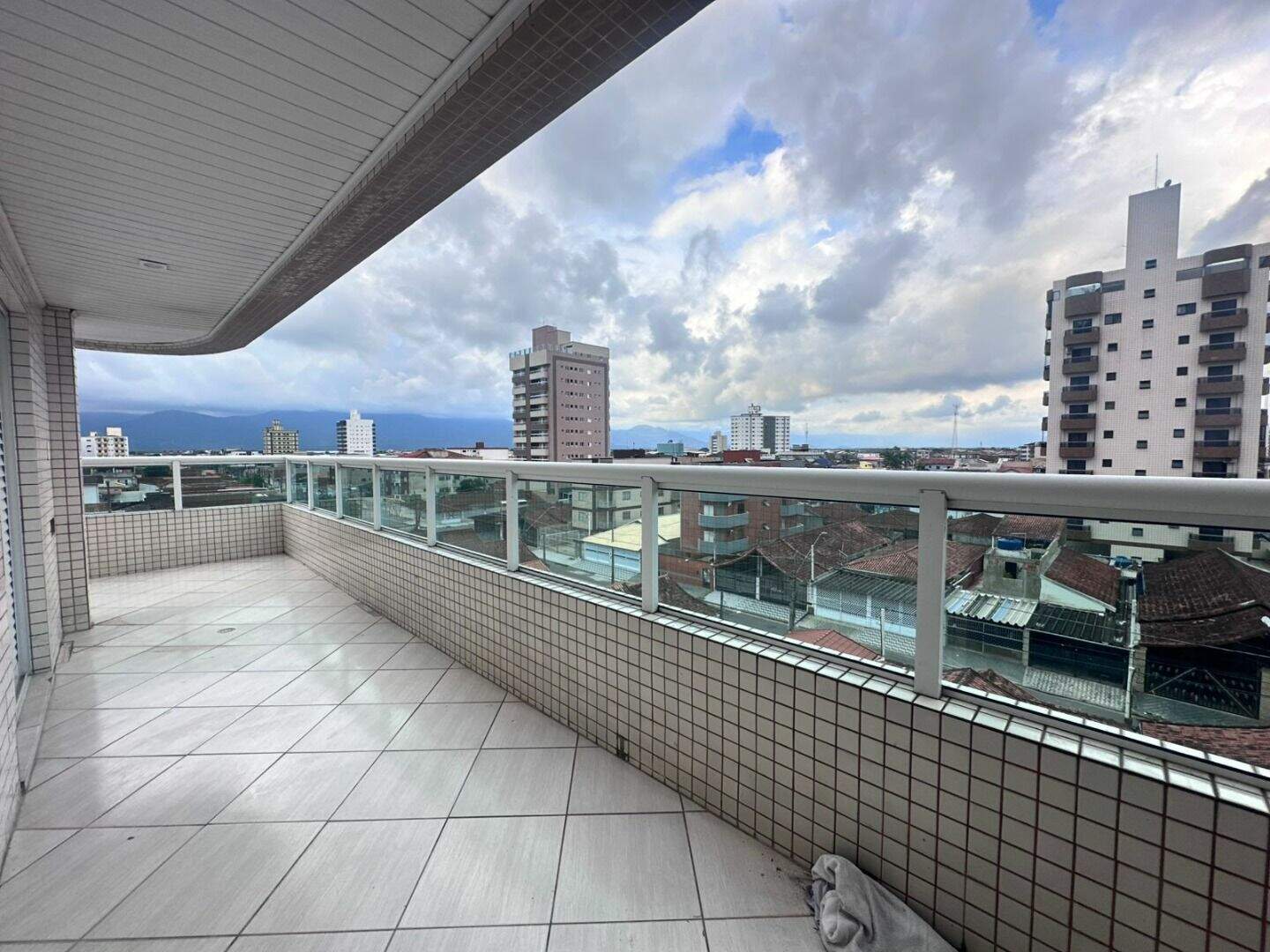 Apartamento à venda no Ocian: 