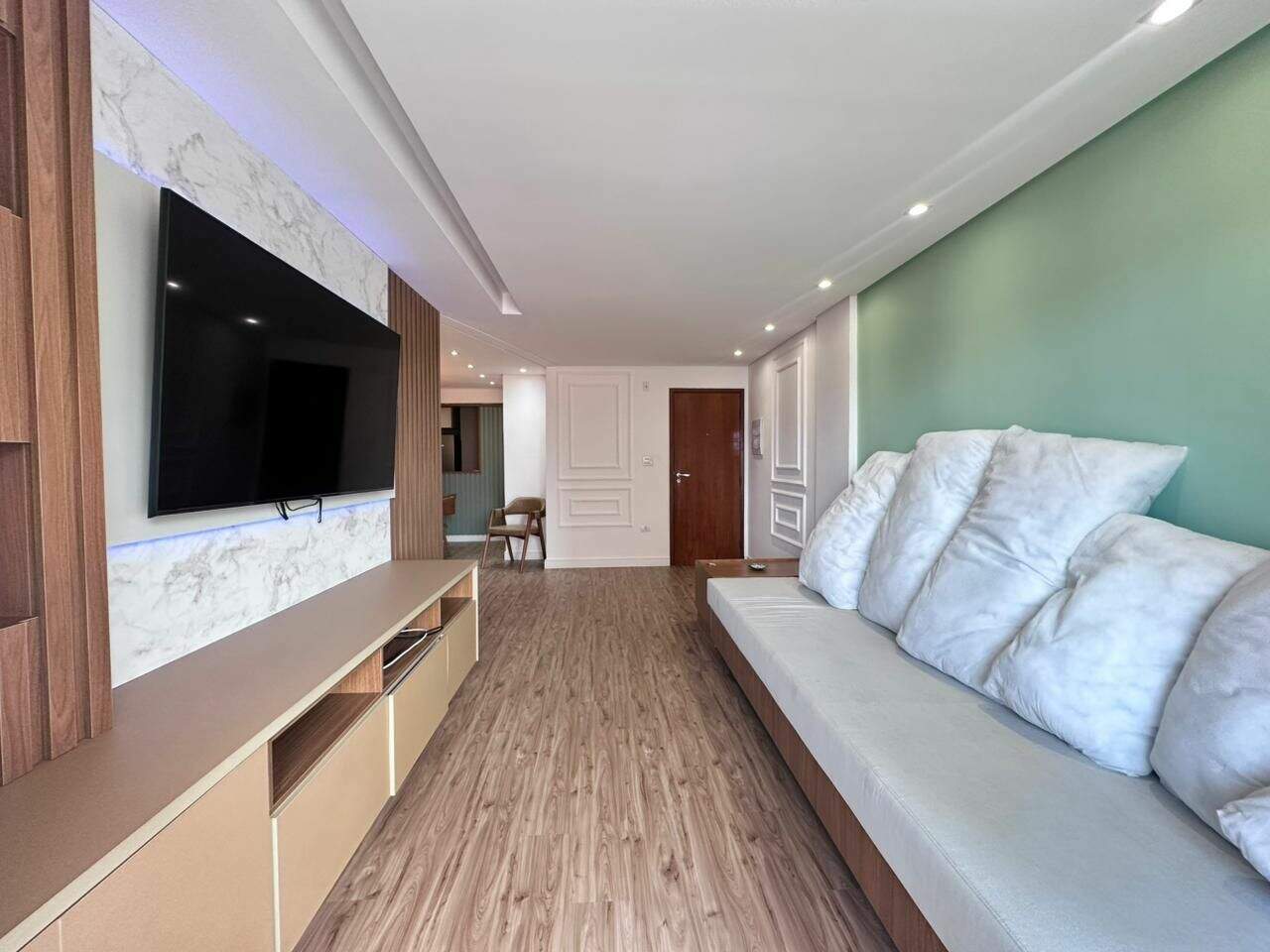 Apartamento à venda no Tupi: 