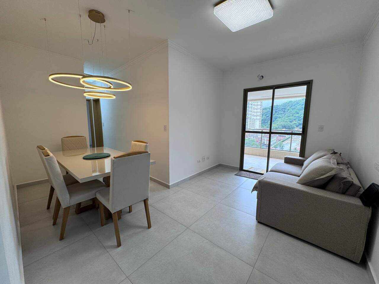 Apartamento à venda no Canto do Forte: 