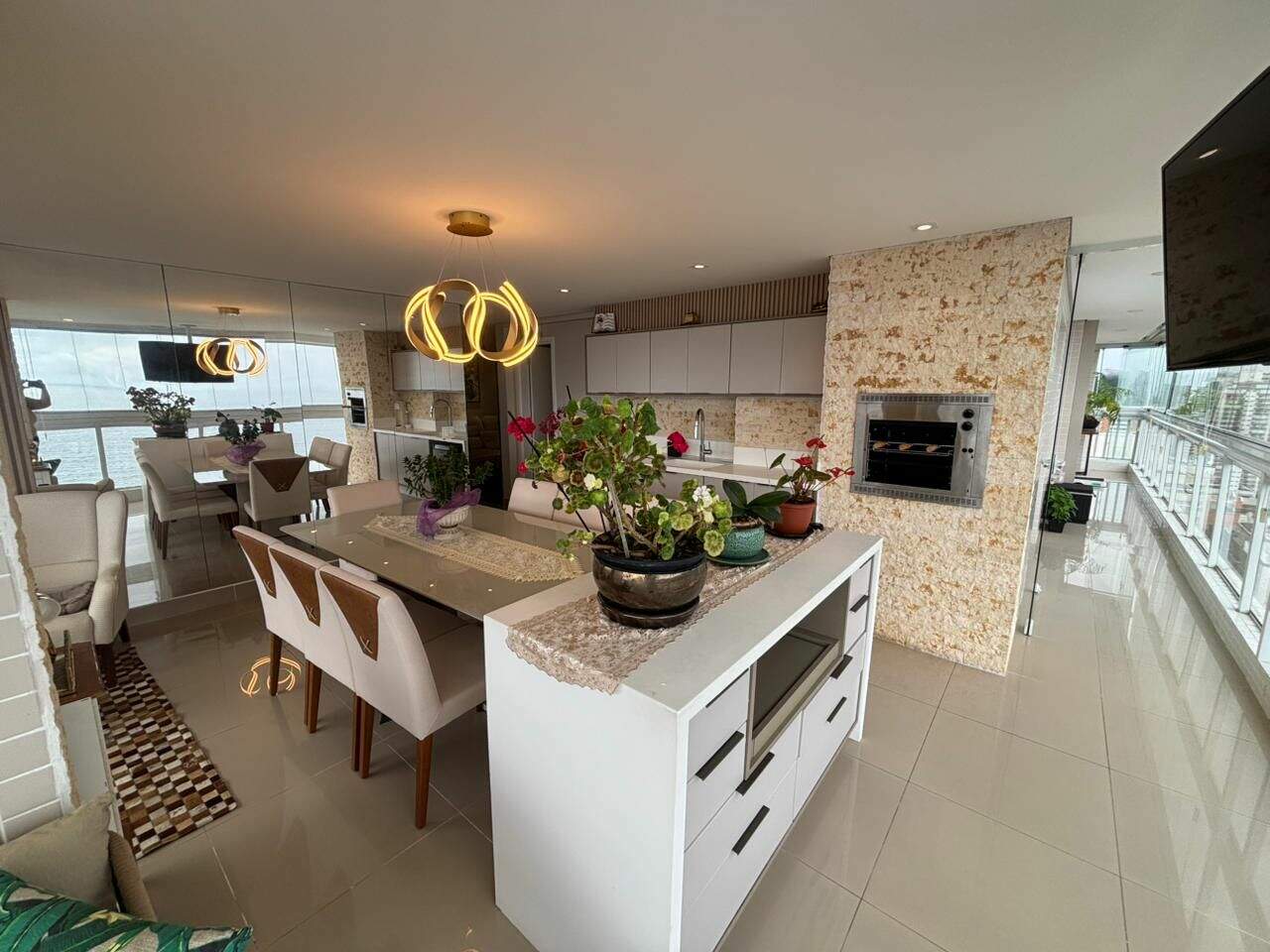 Apartamento à venda no Canto do Forte: 