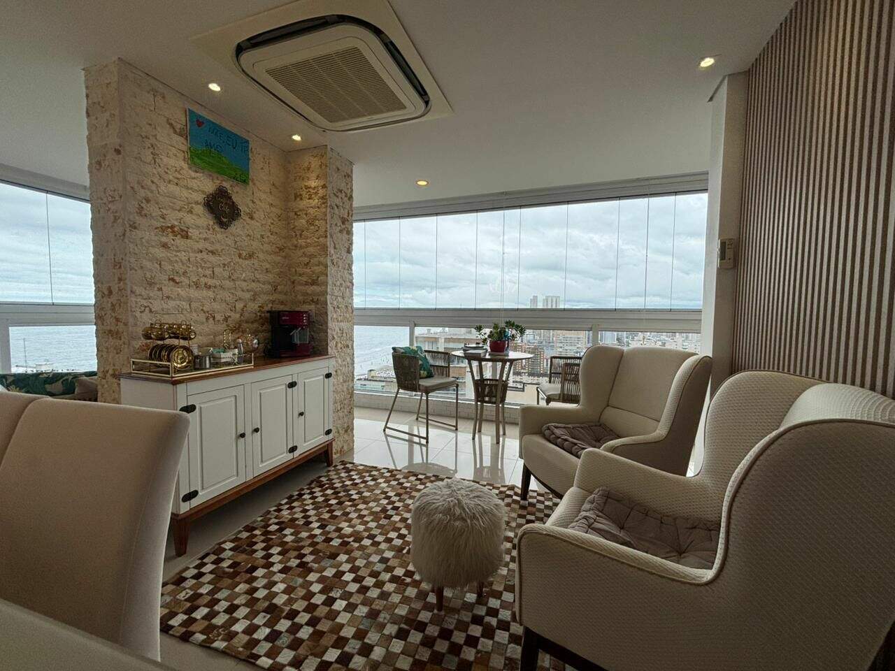 Apartamento à venda no Canto do Forte: 