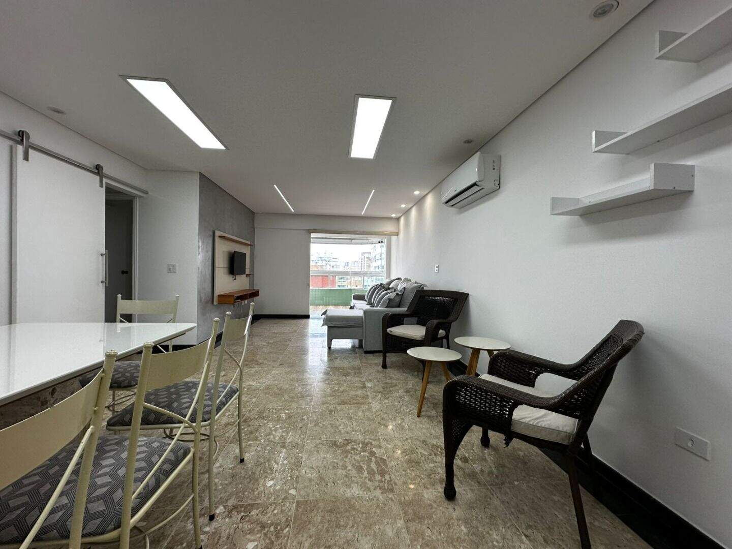 Apartamento à venda no Canto do Forte: 