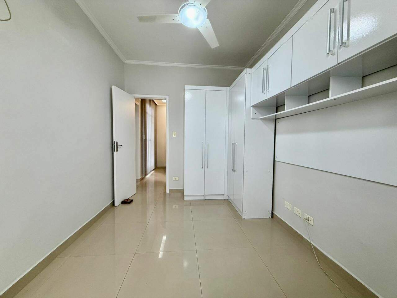 Apartamento à venda no Canto do Forte: 