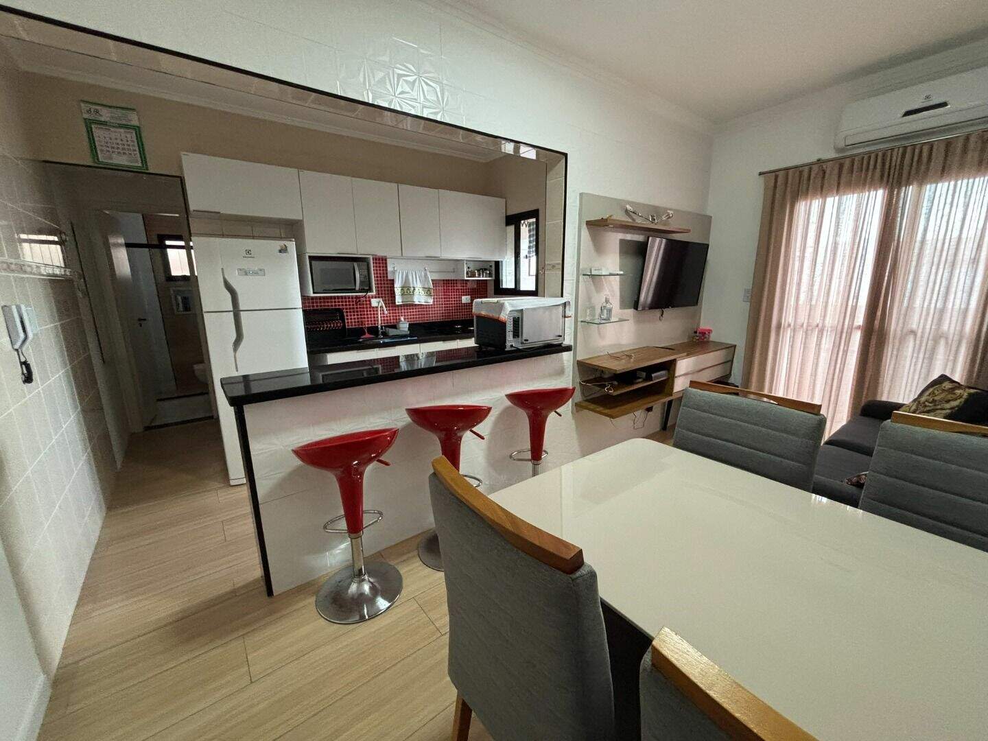 Apartamento à venda no Tupi: 