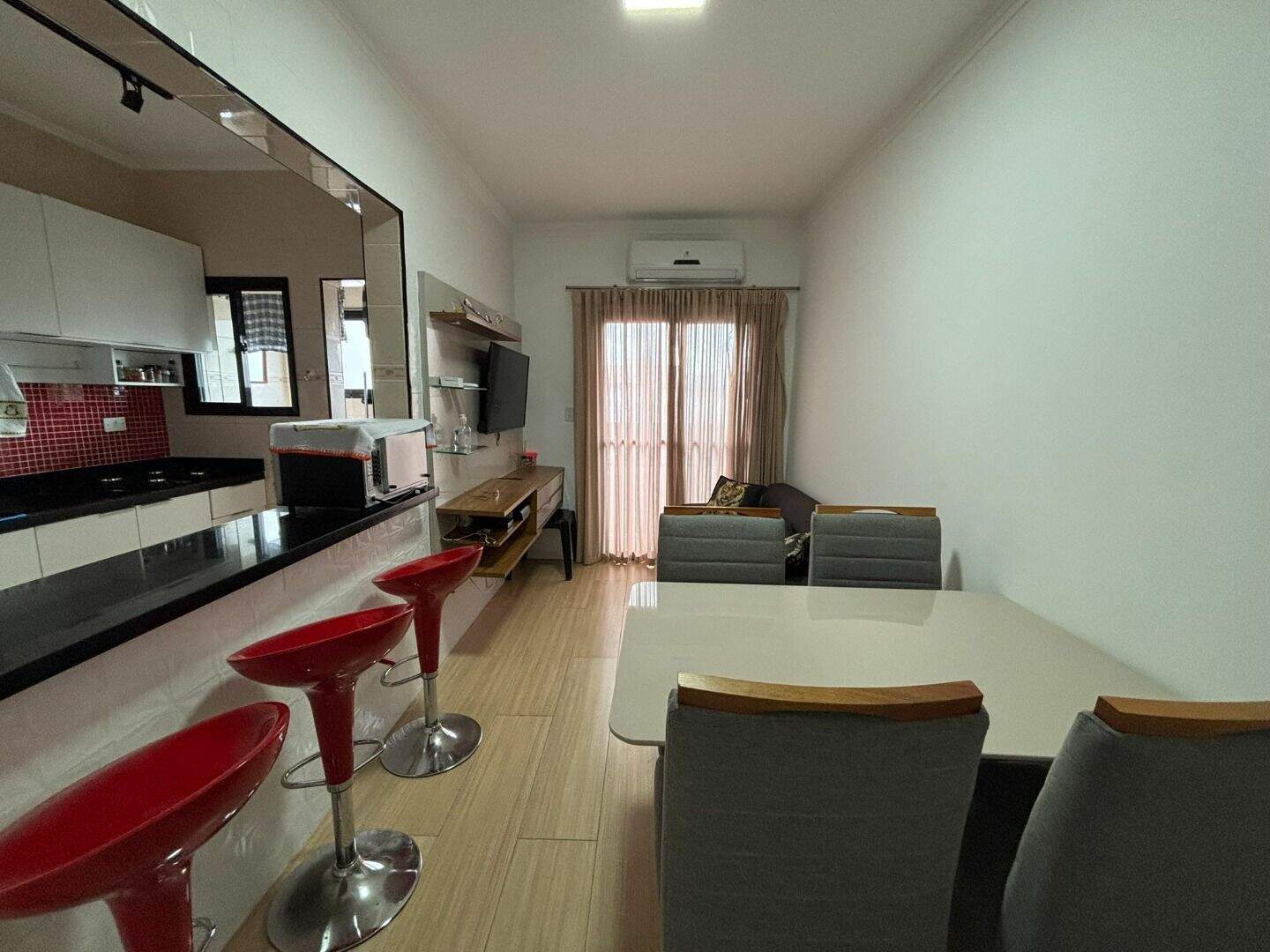 Apartamento à venda no Tupi: 