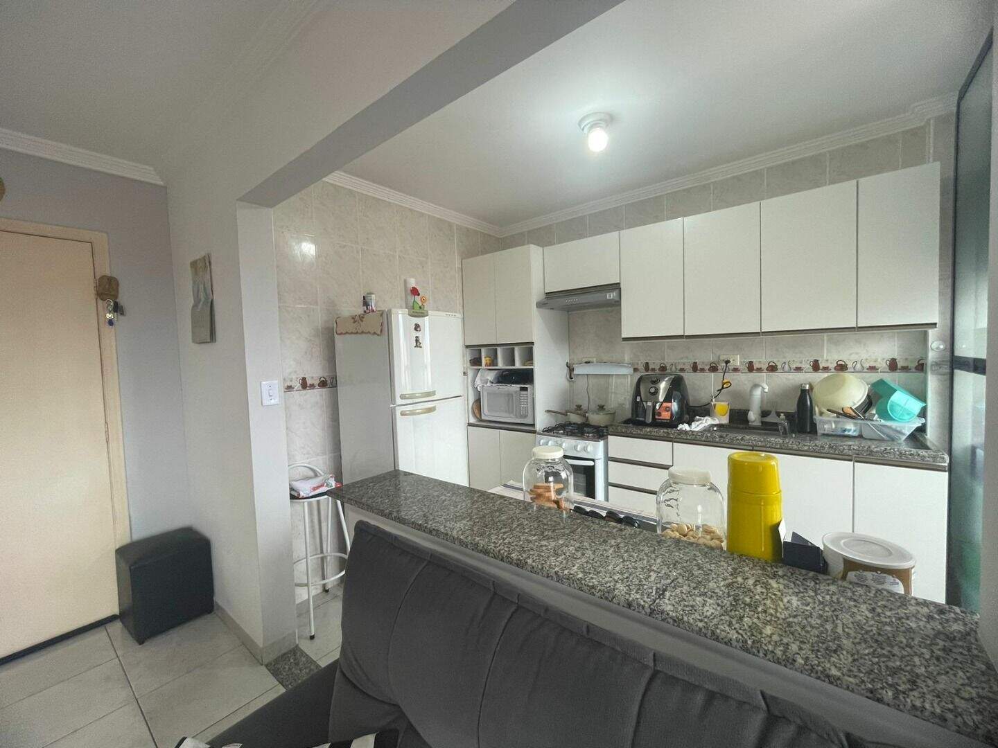 Apartamento à venda no Tupi: 