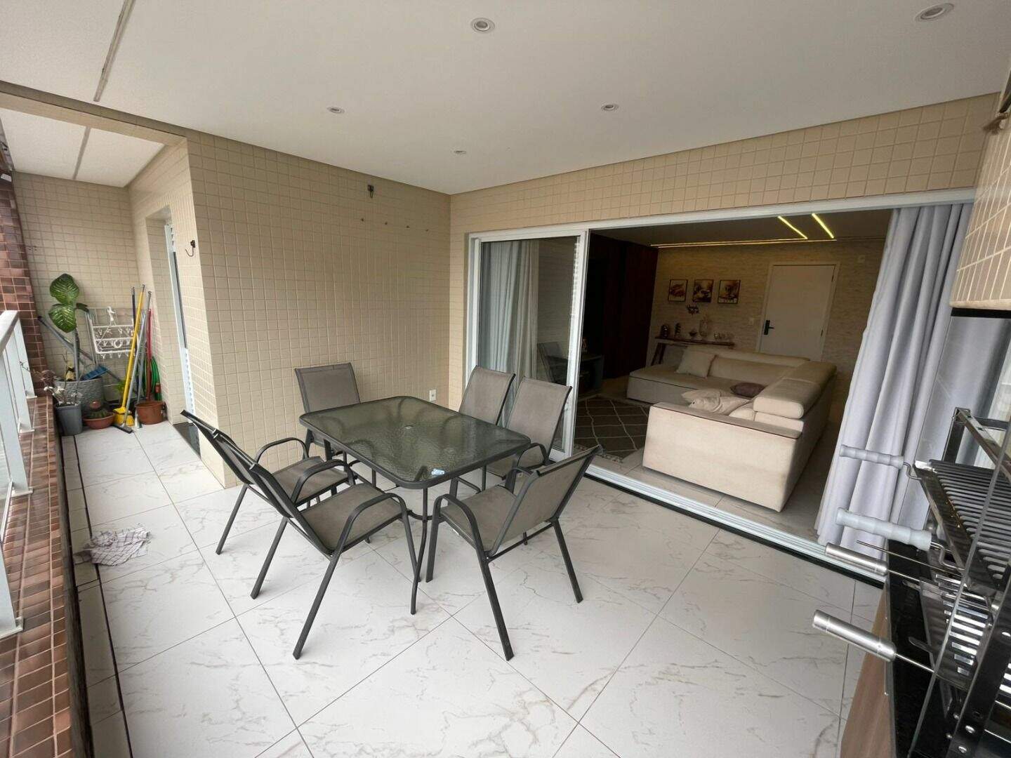 Apartamento à venda no Aviação: 