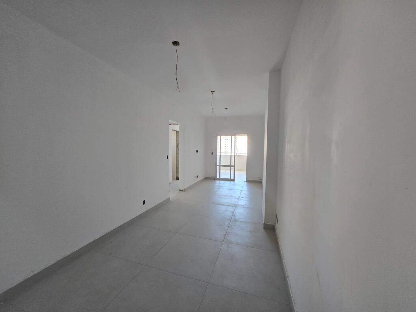 Apartamento à venda no Canto do Forte: 