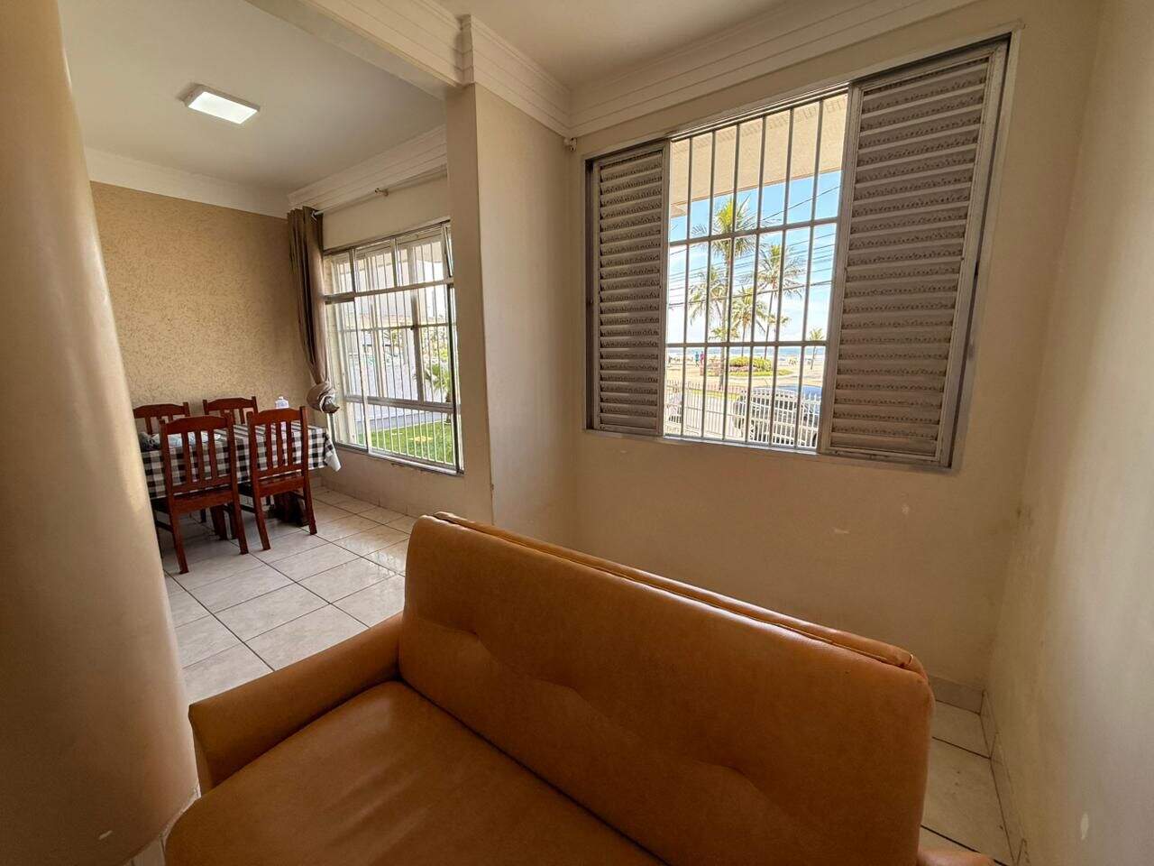 Apartamento à venda no Ocian: 