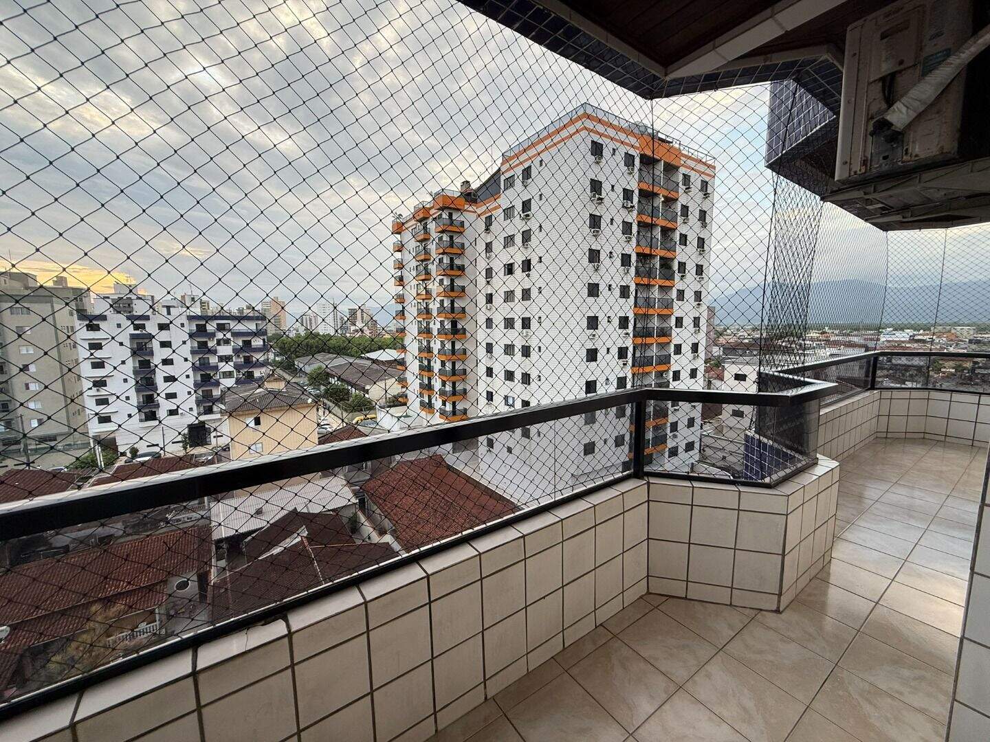Apartamento à venda no Tupi: 