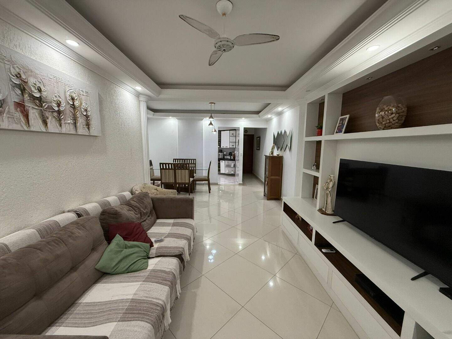 Apartamento à venda no Tupi: 