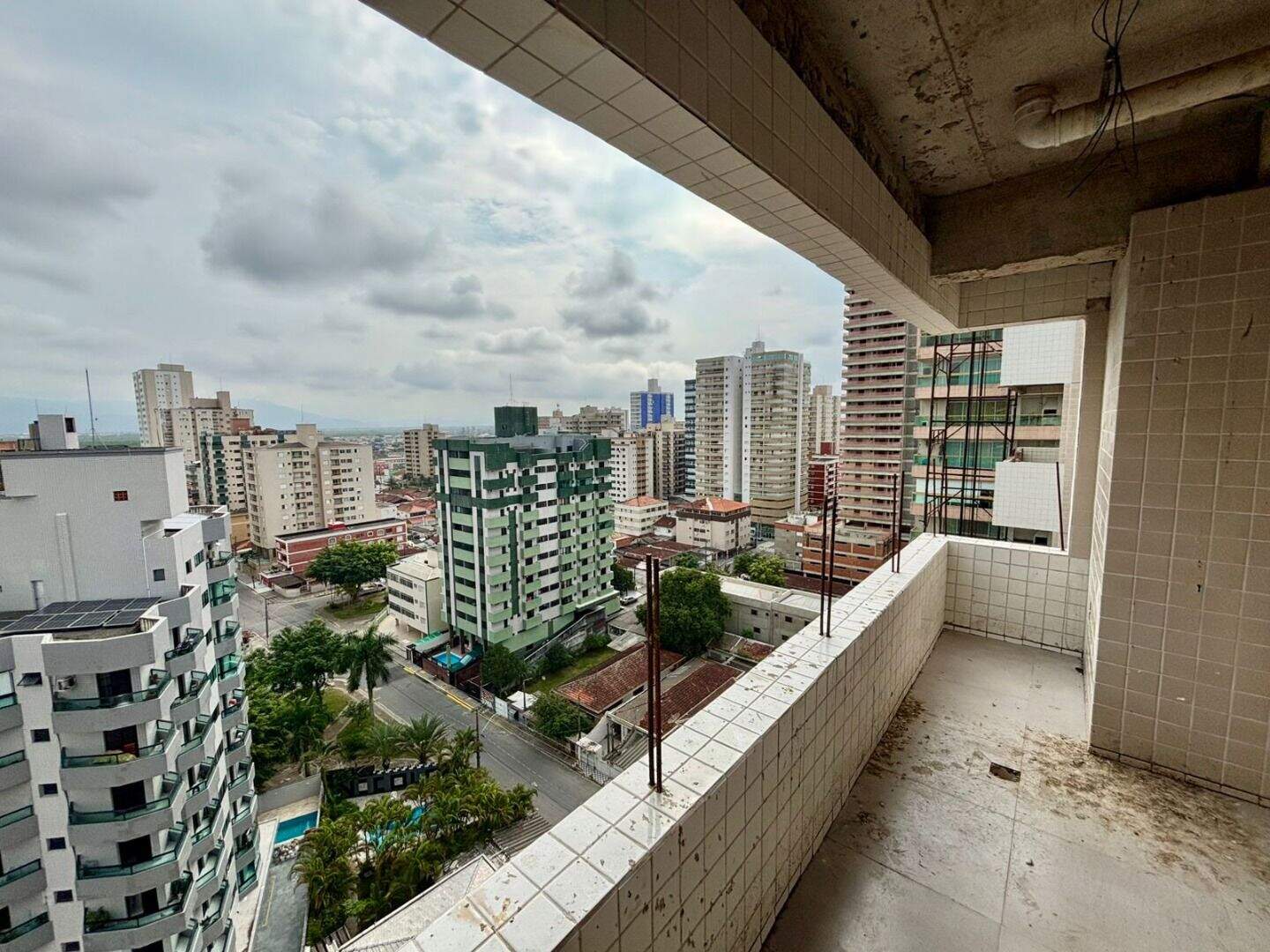 Apartamento à venda no Tupi: 