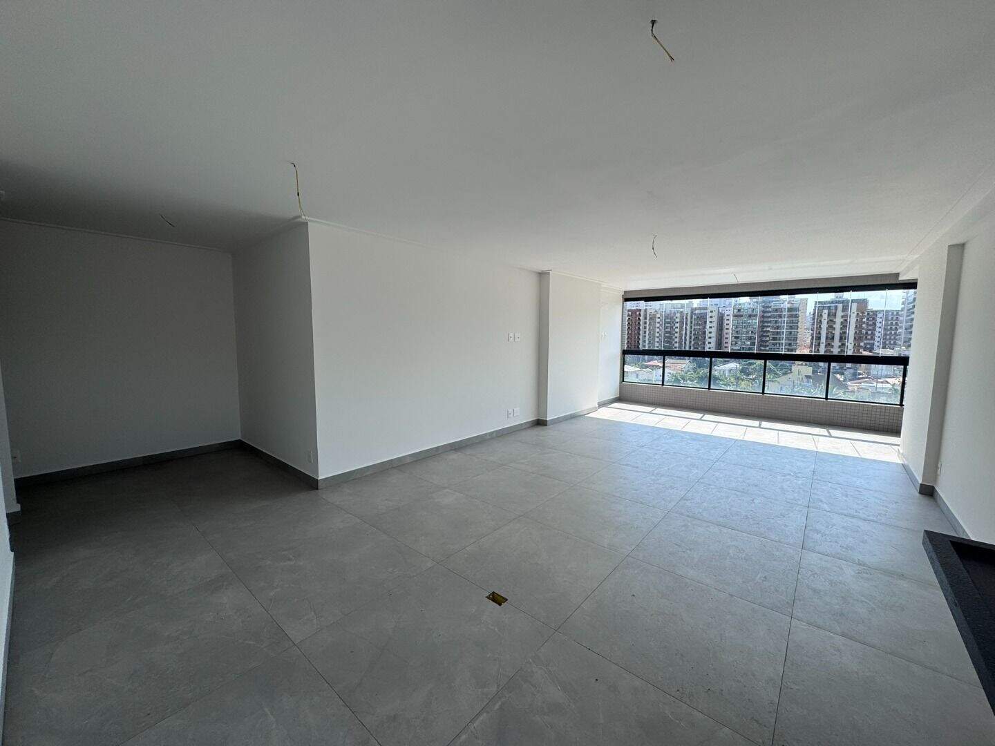 Apartamento à venda no Canto do Forte: 