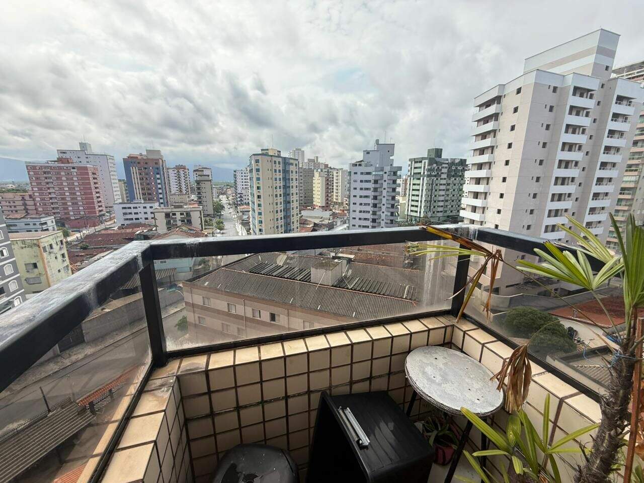 Apartamento à venda no Tupi: 