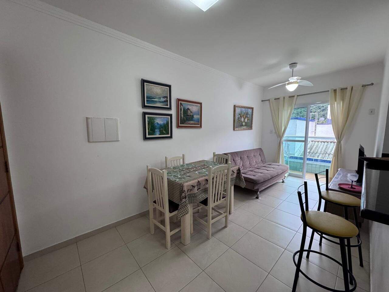 Apartamento à venda no Canto do Forte: 