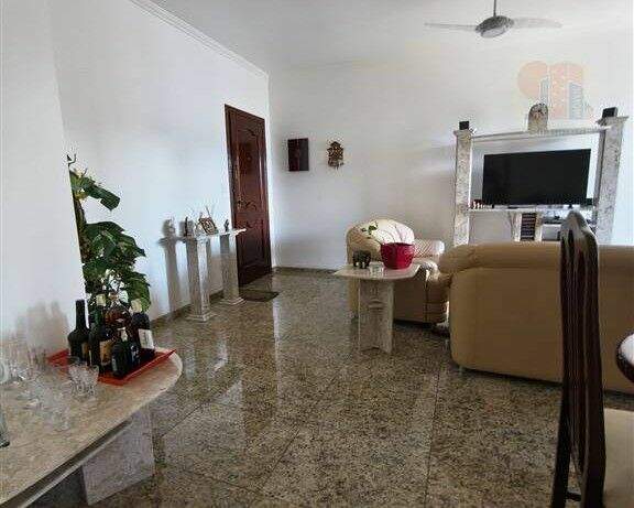 Apartamento à venda no Caiçara: 