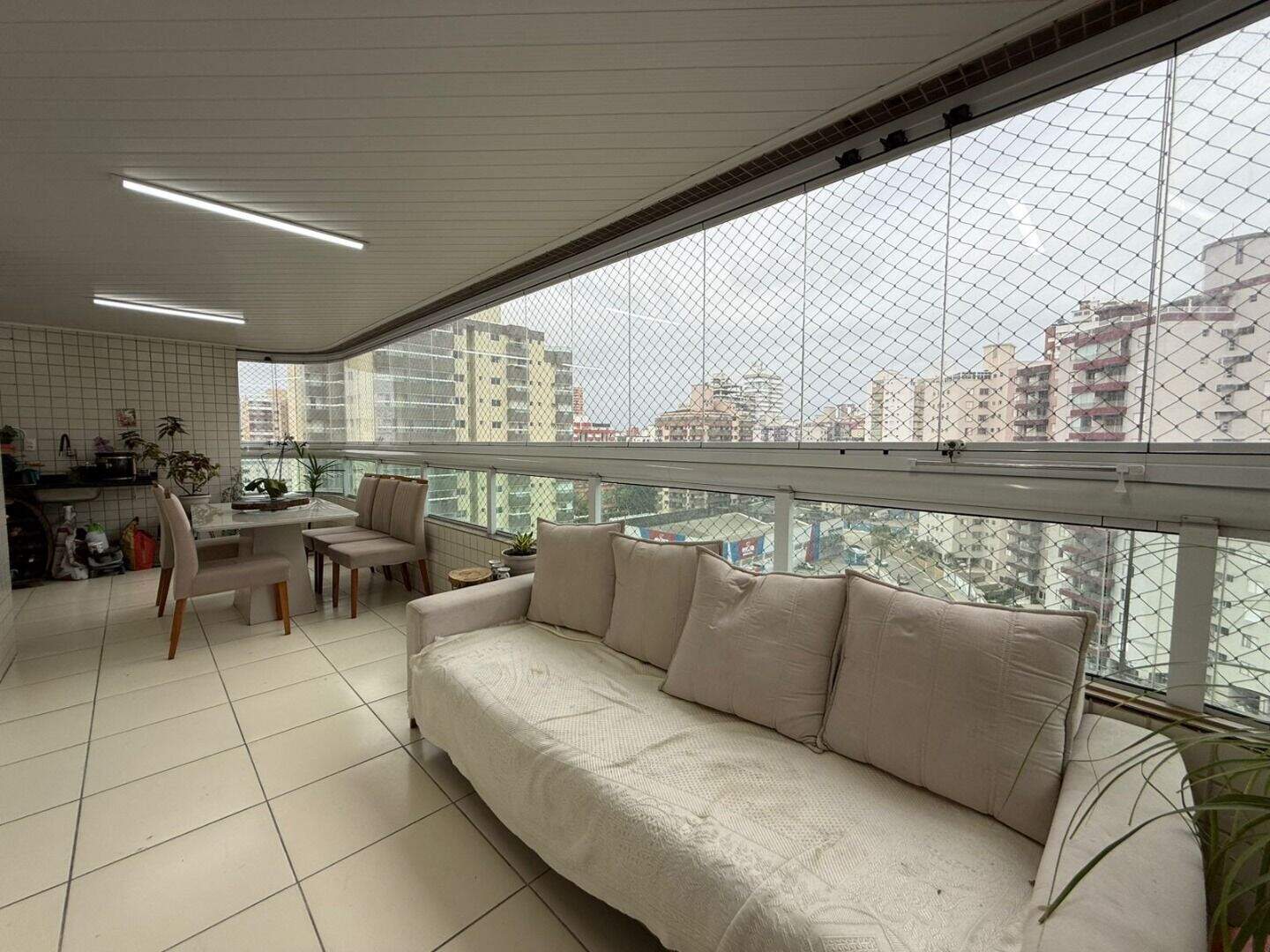 Apartamento à venda no Guilhermina: 